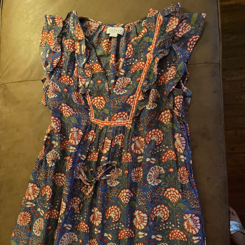 Floral Velvet brand dress with pretty trim and tie waist.